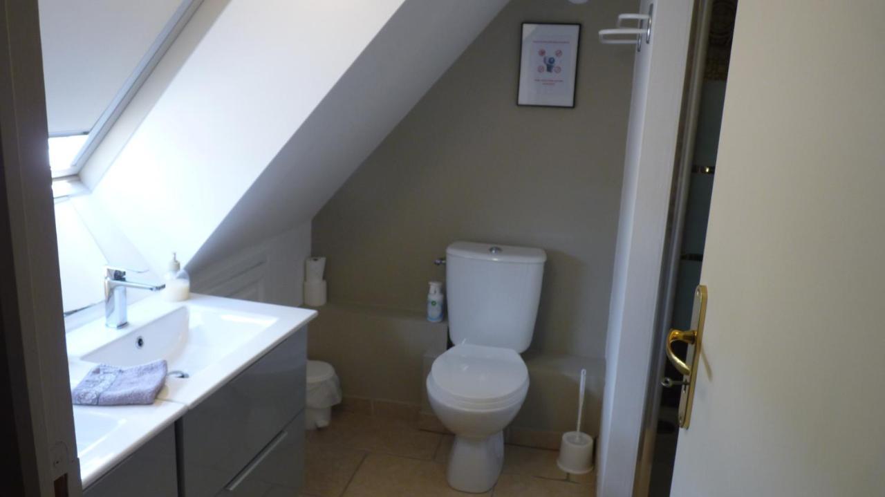 La Cyrillaure Bed & Breakfast Mosnes ภายนอก รูปภาพ