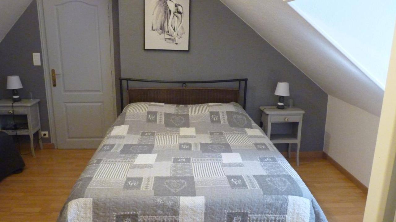 La Cyrillaure Bed & Breakfast Mosnes ภายนอก รูปภาพ