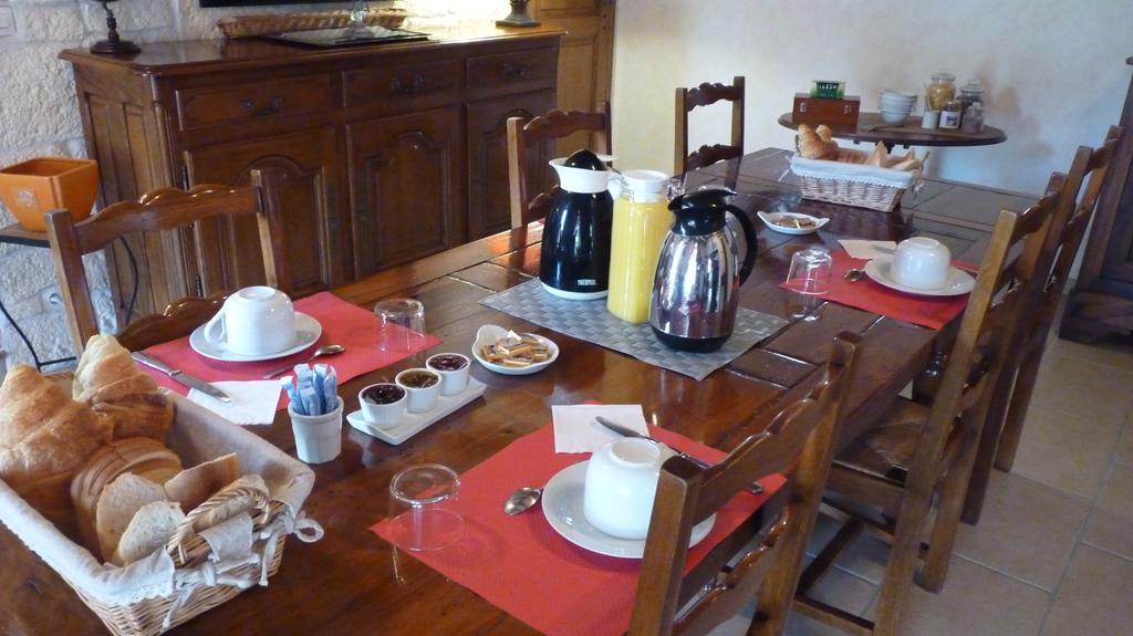 La Cyrillaure Bed & Breakfast Mosnes ภายนอก รูปภาพ