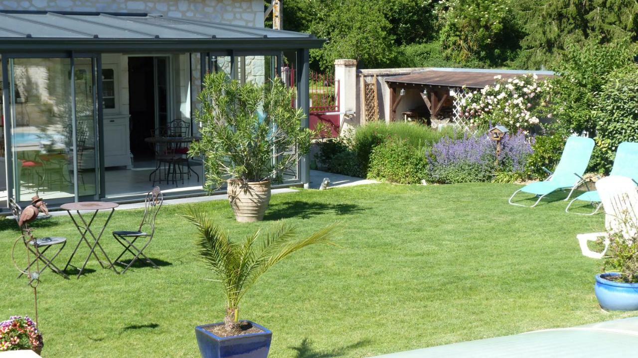 La Cyrillaure Bed & Breakfast Mosnes ภายนอก รูปภาพ